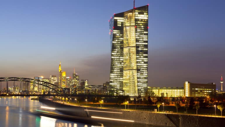 EZB weitet Kaufprogramm aus