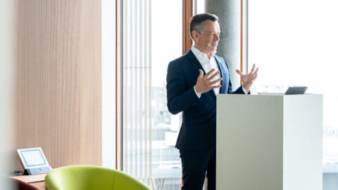 Sustainable-Finance-Initiativen – Buchstabensalat oder wirkungsvolle Multistakeholder-Ansätze?